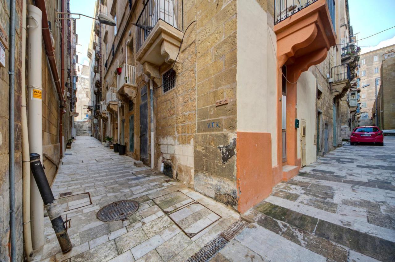 33 Sally Port Валетта Экстерьер фото
